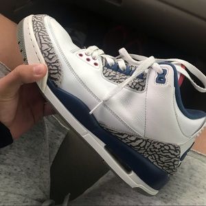Jordan 3 True Blue